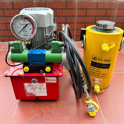 k&iacute;ch thủy lực 100 tấn rr-100200